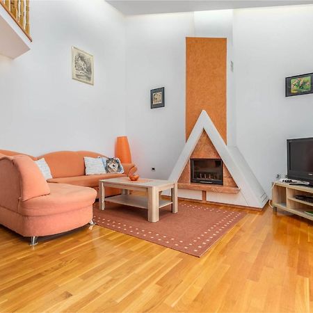 Apartment Villa Nera Pula Extérieur photo