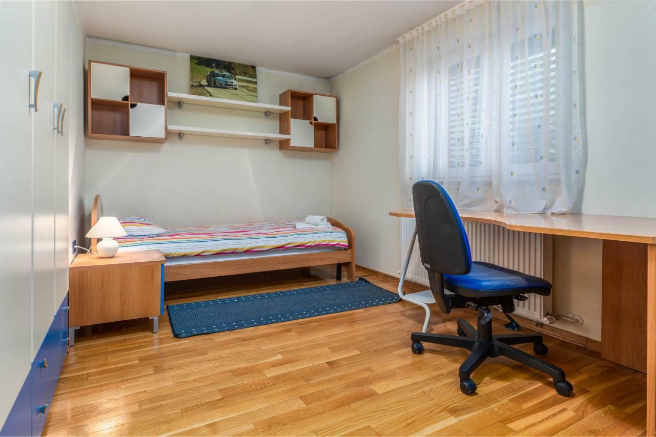 Apartment Villa Nera Pula Extérieur photo